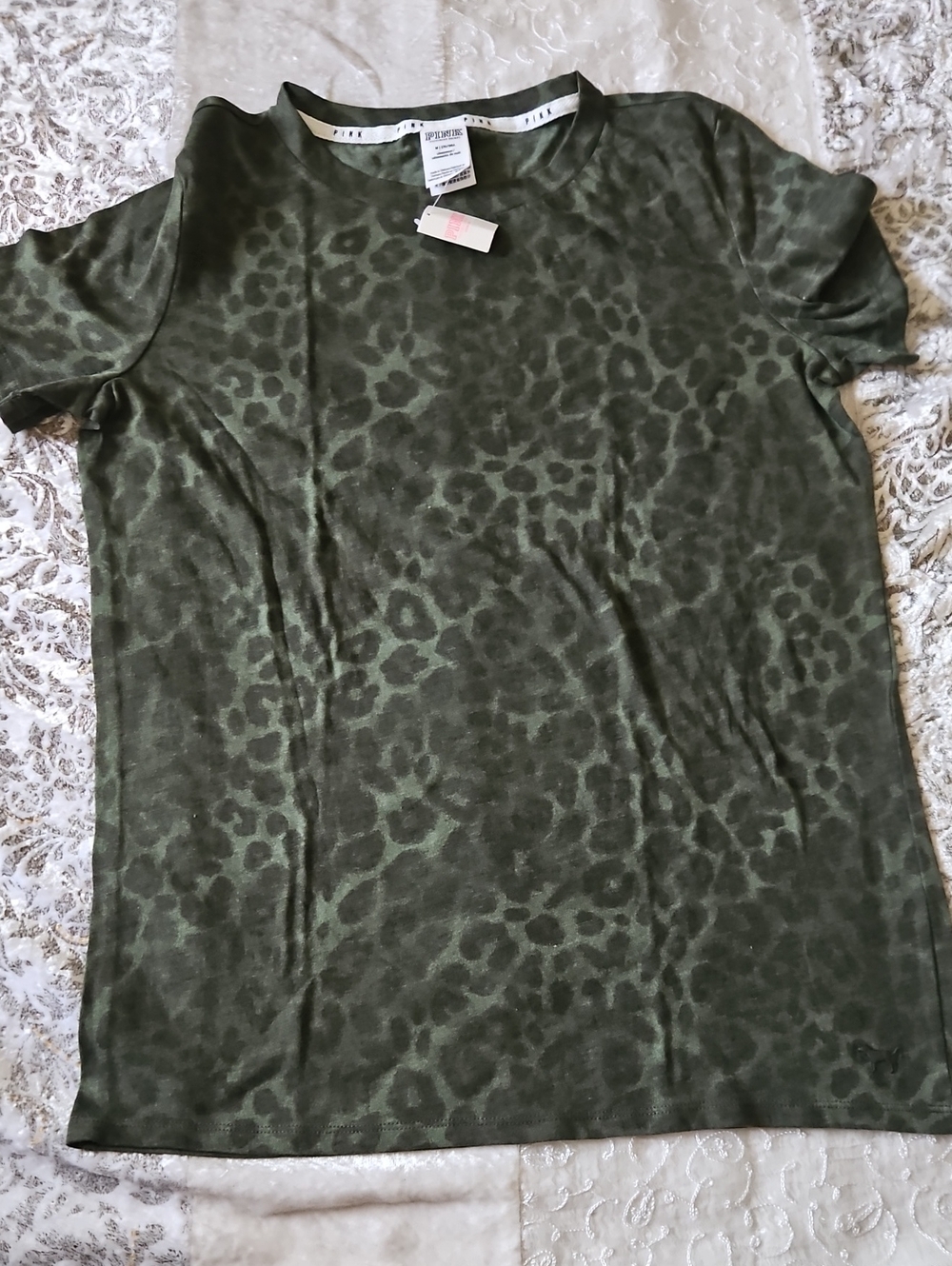 PINK Victoria's Secret Olive Green Leopard Short Sleeve Tee - MEDIUM
